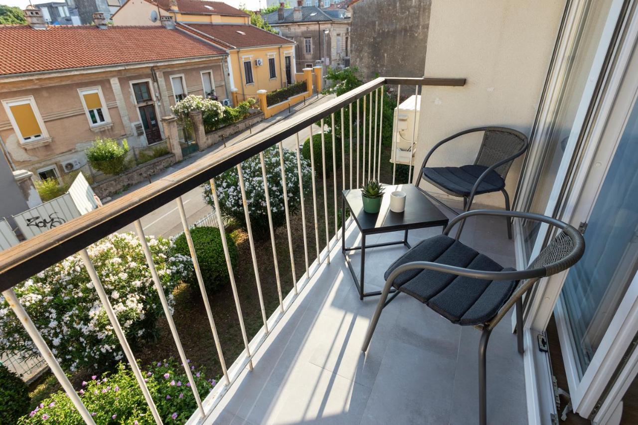 Apartman Izis Centar Pule Pula Extérieur photo