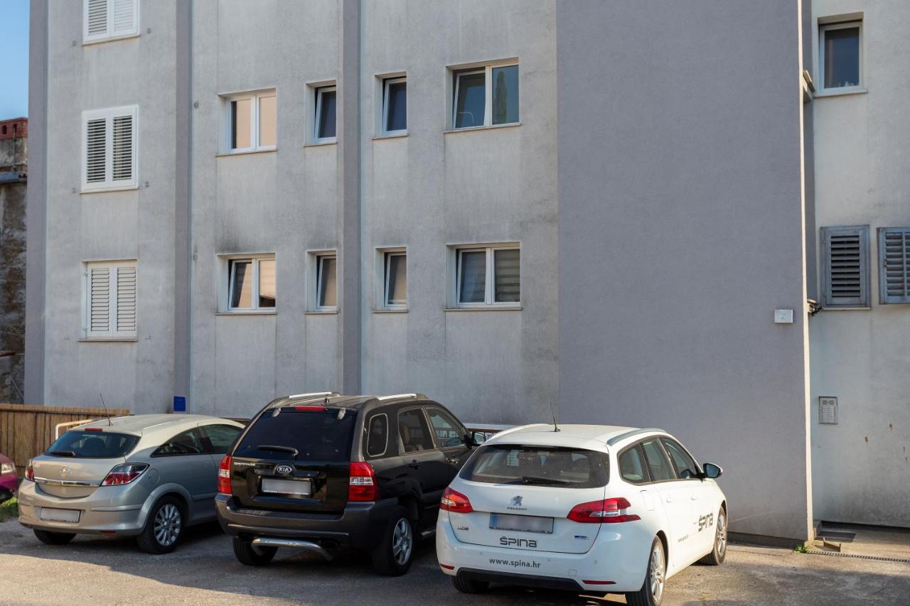 Apartman Izis Centar Pule Pula Extérieur photo