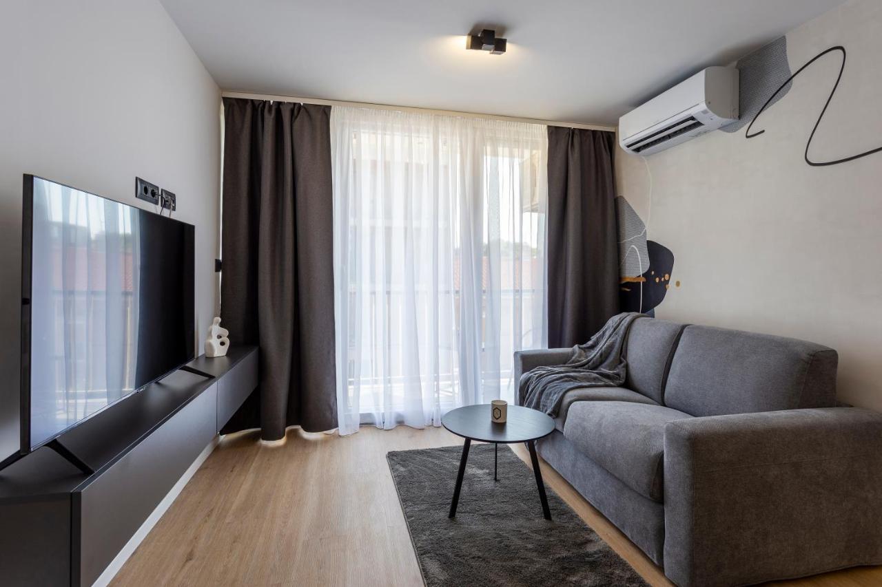 Apartman Izis Centar Pule Pula Extérieur photo