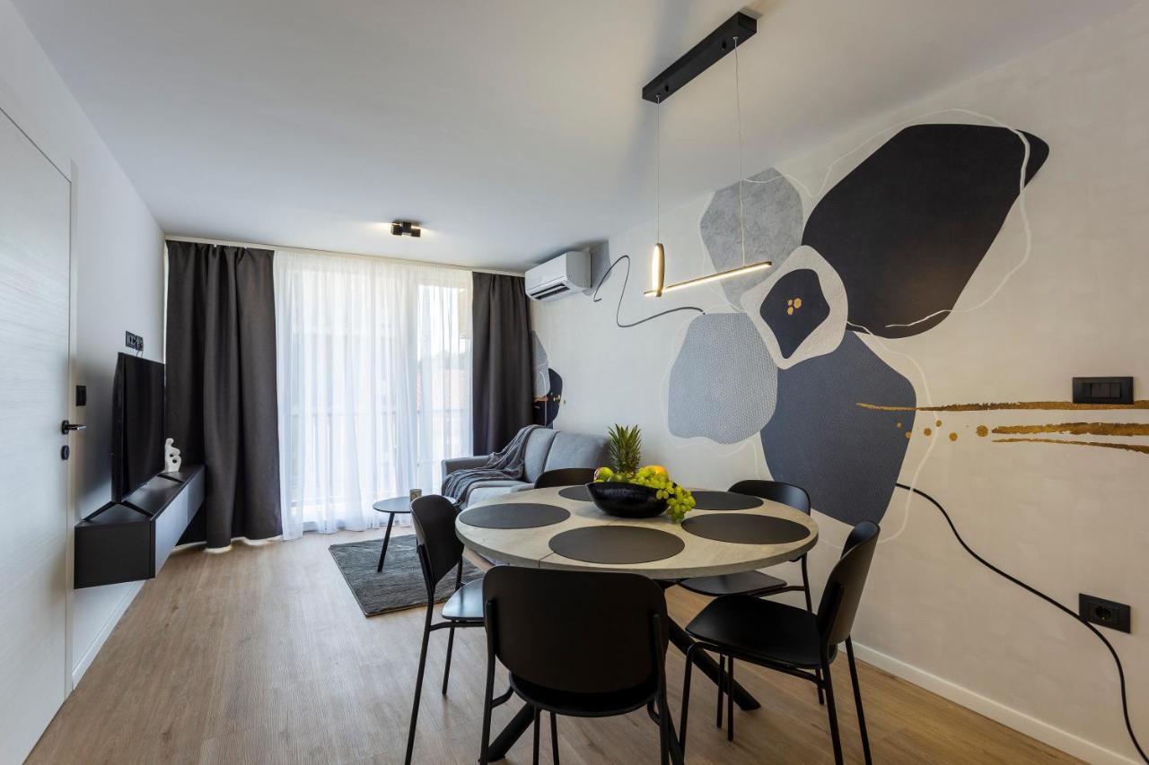 Apartman Izis Centar Pule Pula Extérieur photo